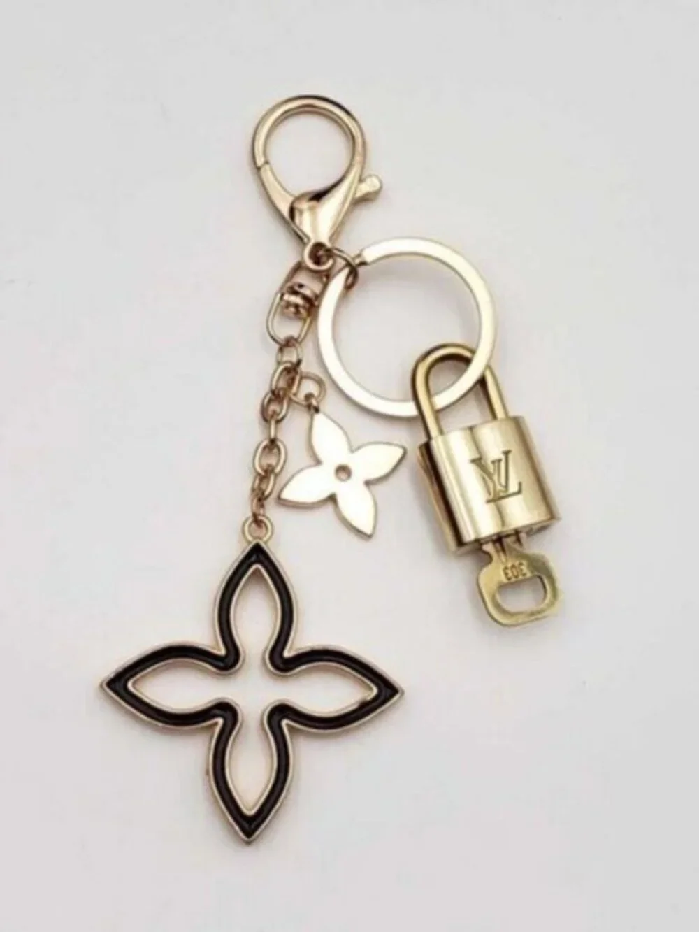 Authentic Louis Vuitton Gold Lock 🔒 Keychain Bag Unbranded Clover Charm LV